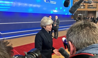 Brexitul, cu o May slăbită în urma primei înfrângeri în Parlament, domină summitul UE