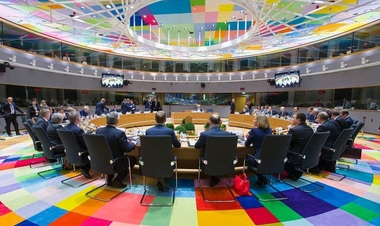 Cei 27 dau o undă verde prudentă discuţiilor comerciale cu Londra