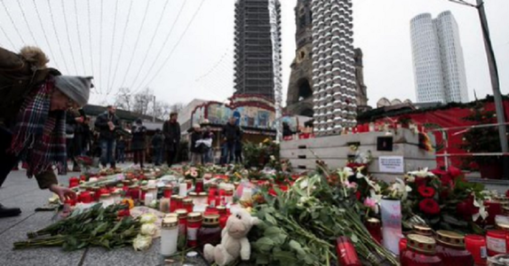 Regrete, critici şi omagii la un an de la atentatul de la Berlin 