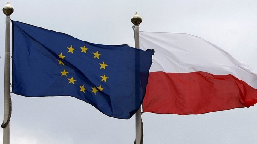 UPDATE: Comisia Europeană declanşează Articolul 7 al Tratatului UE împotriva Poloniei. Vicepreşedintele CE Frans Timmermans: Cu inima grea, am activat Articolul 7. Faptele nu ne dau de ales