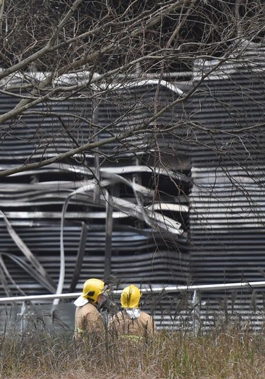Liverpool: 1.400 de maşini au fost distruse în urma unui incendiu într-o parcare supraetajată