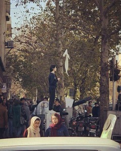 Noi manifestaţii în centrul Teheranului. VIDEO