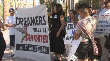 Decizia lui Trump de a încheia programul DACA destinat copiilor imigranţi, blocată de un judecător