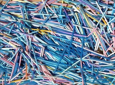Scoţia plănuieşte să interzică beţişoarele din plastic pentru curăţarea urechilor, cu scopul de a reduce poluarea apei