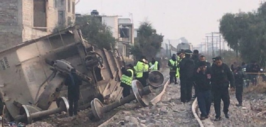 Un tren de marfă a deraiat într-o suburbie a oraşului Ciudad de Mexico. Cinci persoane au murit