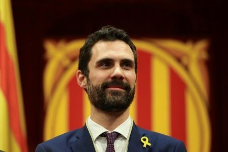 Preşedintele Parlamentului catalan l-a propus pe Puigdemont la conducerea regiunii şi vrea să se întâlnească cu Rajoy