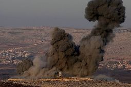 O rachetă lansată din regiunea siriană Afrin a lovit o tabără din Turcia - doi oameni au fost ucişi şi 12 răniţi