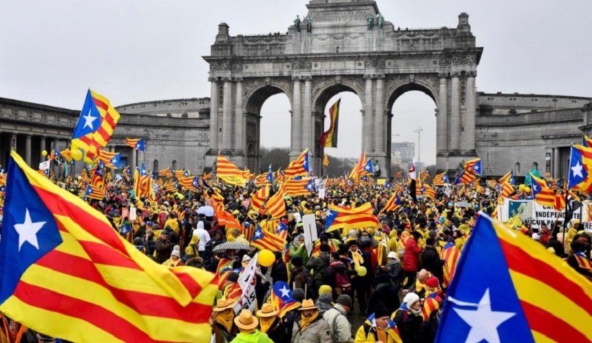Preşedintele Parlamentului catalan se întâlneşte cu Puigdemont la Bruxelles
