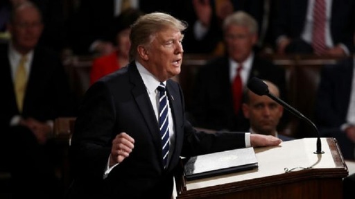 Trump, în prime-time în faţa Congresului şi a Americii