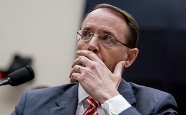 Trump ar vrea să-l dea afară pe adjunctul lui Sessions, Rod Rosenstein, care supervizează ancheta lui Mueller