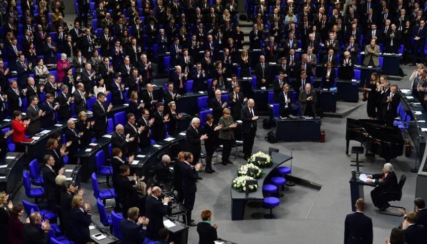 Partidul de extremă-dreaptă Alternativa pentru Germania va conduce opoziţia în noul Parlament de la Berlin

