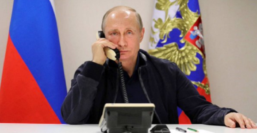 Putin mărturiseşte că nu are smartphone