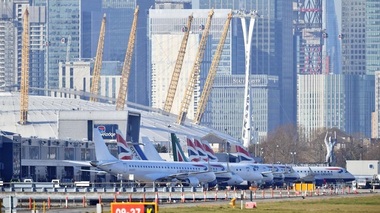 Aeroportul London-City, închis după descoperirea unei bombe germane de o jumătate de tonă din al Doilea Război Mondial