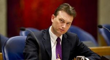Şeful diplomaţiei olandeze recunoaşte că a minţit despre o întâlnire cu Putin 