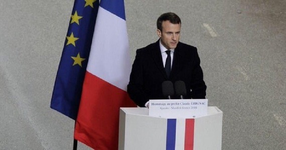 Macron ameninţă cu raiduri în Siria dacă se va descoperi că guvernul foloseşte arme chimice împotriva cetăţenilor


