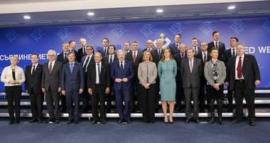 UE mizează pe un compromis, până în iulie, pe tema numelui Macedoniei