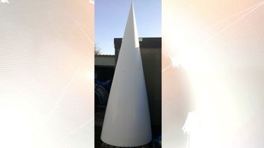 Vârf original al unui avion Concorde, estimat între 45.000 şi 60.000 de lire sterline, scos la licitaţie