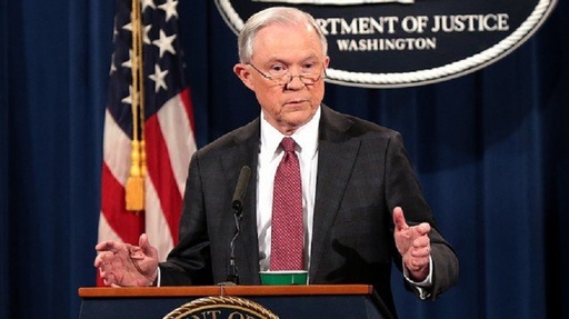 Sessions formează o echipă însărcinată să ancheteze cu privire la ”amestecuri cibernetice”