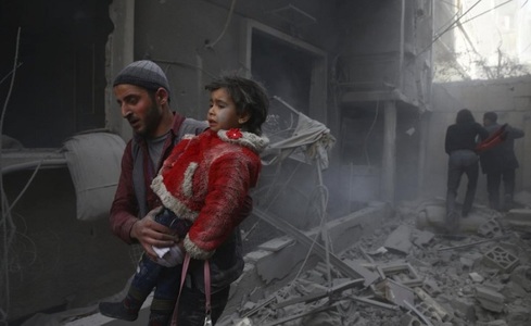 Regimul sirian bombardează fără încetare fieful rebele Ghouta de Est în pofida protestelor internaţionale vizând oprirea băii de sânge