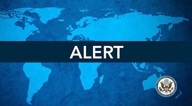 Un dispozitiv exploziv a fost aruncat peste gardul Ambasadei SUA în Muntenegru, iar atacatorul s-a aruncat în aer
