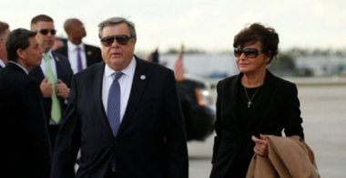 Părinţii Melaniei Trump, rezidenţi permanenţi în SUA