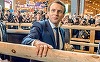 Macron, fluierat de agricultori şi interpelat de activişti pro-vegan la Salonul Agriculturii
