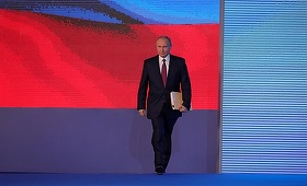 Putin laudă forţa militară a Rusiei, într-un discurs militarist în faţa membrilor Parlamentului, înaintea alegerilor prezidenţiale