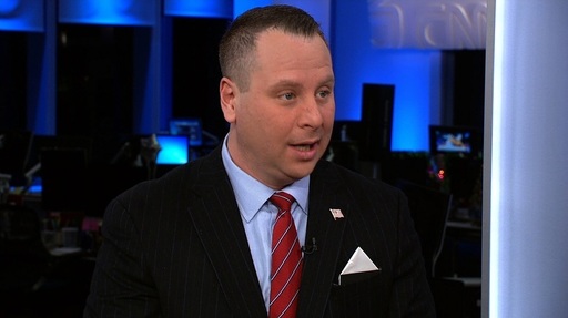 Sam Nunberg, un fost consilier al lui Trump, spune că refuză să coopereze cu Mueller, iar apoi revine asupra declaraţiei