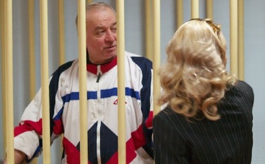 Reuniune a Comitetului Cobra la Londra în urma presupusei otrăviri a dublului agent GRU Serghei Skripal; Scotland Yard face apel la martori; presa evocă o otrăvire cu taliu sau VX; poliţia examinează moartea soţiei şi fiului lui Skripal