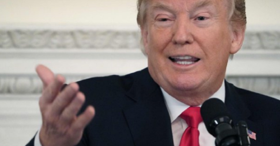 Trump a semnat documentele prin care sunt instituite tarife de 25% pentru importurile de oţel şi 10% pentru cele de aluminiu