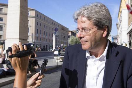 Italia: Premierul Gentiloni şi-a prezentat oficial demisia, conform procedurii, după ce M5S şi alianţa de centru-dreapta i-au desemnat pe liderii Camerelor

