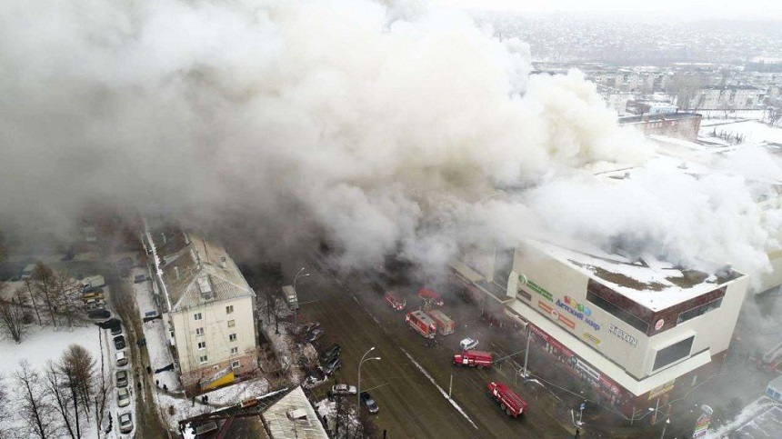 Proteste la Kemerovo în urma incendiului în care au murit 64 de oameni