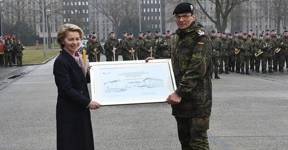 Germania schimbă numele unei cazărmi din Hanovra şi lansează reformarea unor tradiţii militare tulburi