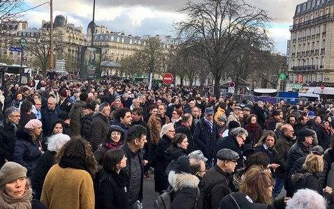 Mii de persoane la un ”marş alb” împotriva antisemitismului la Paris, în memoria lui Mireille Knoll
