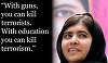 Malala Yousafzai, activista pentru drepturile femeilor care a fost atacată de talibani, se întoarce în Pakistan pentru prima dată după atac


