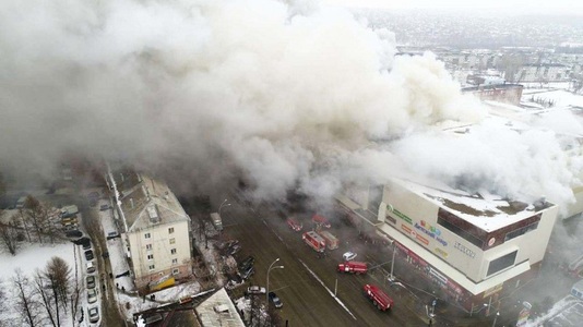 Rusia: Un director al centrului comercial din Kemerovo în care a avut loc incendiul soldat cu 64 de morţi a fost arestat

