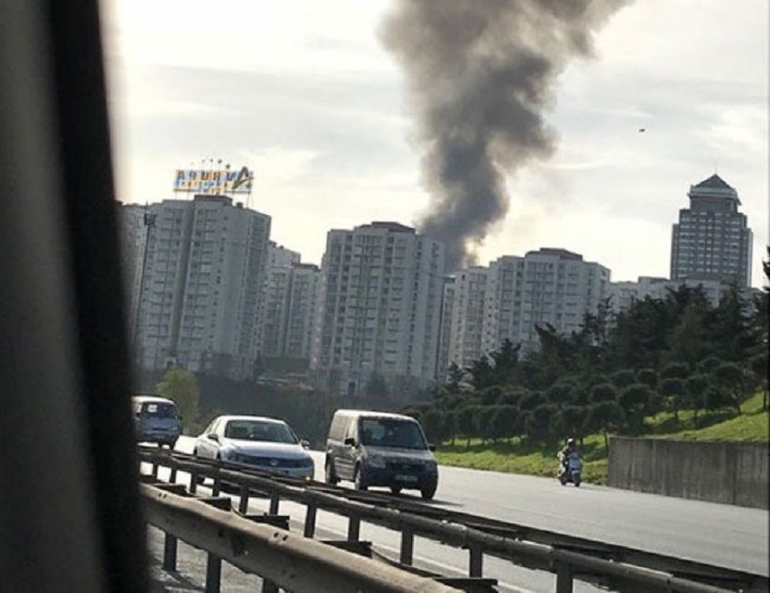 Incendiu într-un spital din Istanbul; flăcările au cuprins mai multe etaje - FOTO, VIDEO
