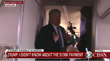 Trump spune că nu ştie nimic despre cei 130.000 de dolari plătiţi actriţei porno Stormy Daniels