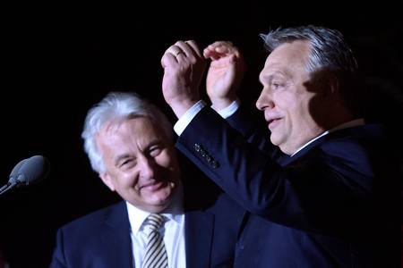 UPDATE: Alegeri parlamentare în Ungaria: Fidesz, partidul premierului Viktor Orban, a obţinut 49,5% din voturi - rezultatele parţiale. Orban: Am câştigat, trăiască Ungaria! Liderul Jobbik a demisionat