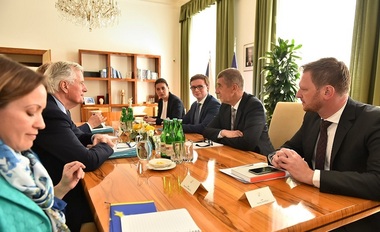 Un acord în spinoasa problemă a frontierei irlandeze este puţin probabil în săptămânile viitoare, apreciază Barnier