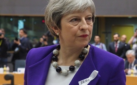 Theresa May şi Donald Trump au căzut de acord privind “comportamentul periculos” al regimului Assad şi necesitatea ca utilizarea armelor chimice să nu rămână nepedepsită
