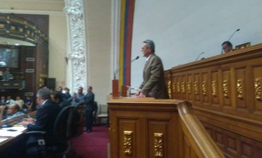 Parlamentul venezuelean aprobă printr-un vot simbolic deschiderea unui proces de corupţie contra lui Maduro