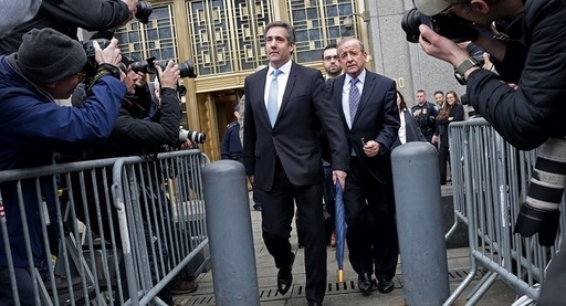 Avocatul lui Trump Michael Cohen invocă dreptul de a nu se autoincrimina în litigiul cu actriţa porno Stormy Daniels