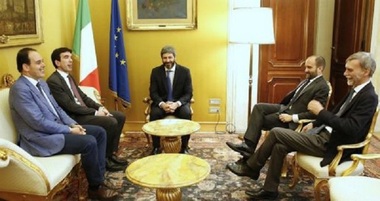 Stânga italiană amână pe 3 mai decizia cu privire la un eventual guvern cu M5S