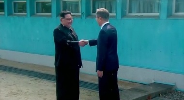 Trump salută un summit intercoreean ”istoric”