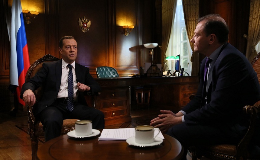 Medvedev susţine transformarea în infracţiune penală, în Rusia, a respectării sancţiunilor americane