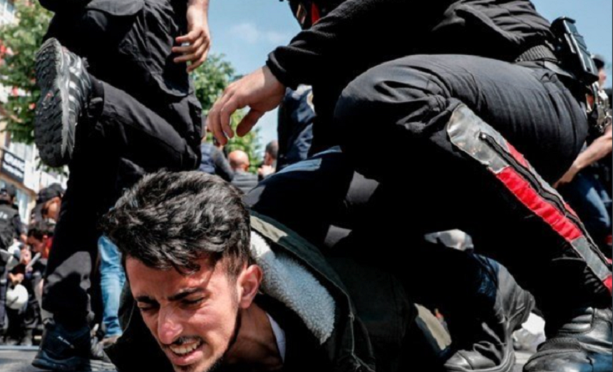 Zeci de persoane arestate la Istanbul, plasat sub ”asediu” de 1 Mai