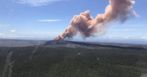 Noi erupţii în Hawaii; cutremur cu magnitudine 6,9 la sud-est de vulcan; mai multe case au fost distruse
