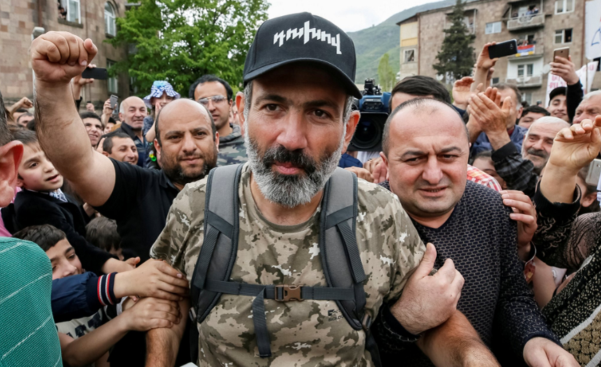 Armenia: Fostul lider al opoziţiei, Nikol Paşinian, a fost ales prim-ministru
