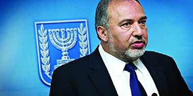 Al-Assad ”să-i dea afară pe iranieni, Qasem Soleimani şi al-Qods” din Siria, îndeamnă Lieberman din Platoul Golan ocupat şi anexat